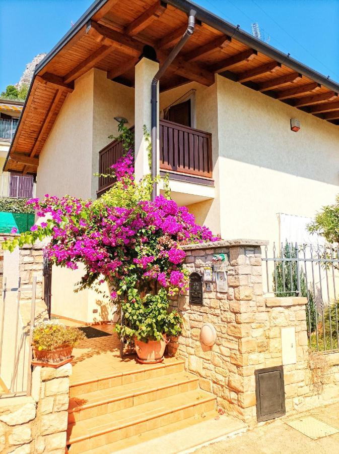 לימונה סול גרדה Villa Fior Di Loto מראה חיצוני תמונה